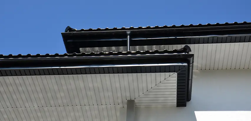 Roof Overhang Repair in Elk Grove Village