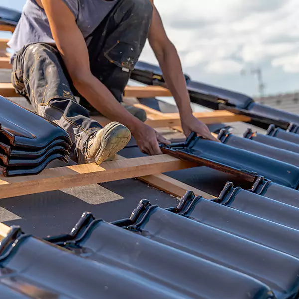Why Elk Grove Village Homeowners Choose Elk Grove Village Roofing Pro for Roof and Gutter Repair?