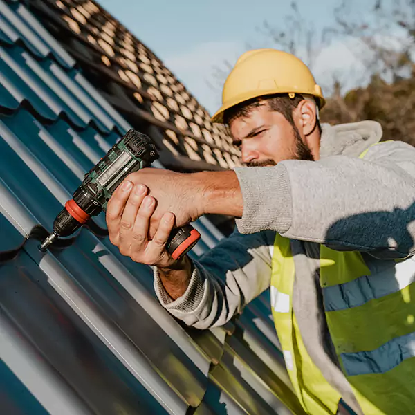 Why Elk Grove Village Homeowners Choose Elk Grove Village Roofing Pro for Steel Roof Repair Service?